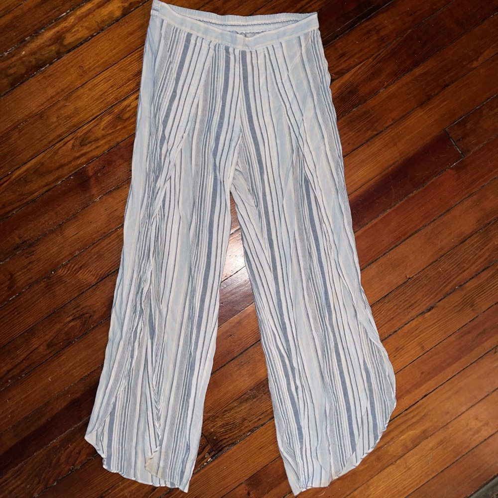 Abbeline ivory and blue striped flowy pants with open slit at bottom, size L